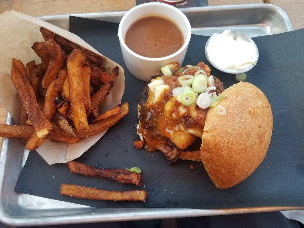 Mill St. Brew Pub | restaurant | 555 Wellington St, Ottawa, ON K1R 1C5, Canada | 6135672337 OR +1 613-567-2337