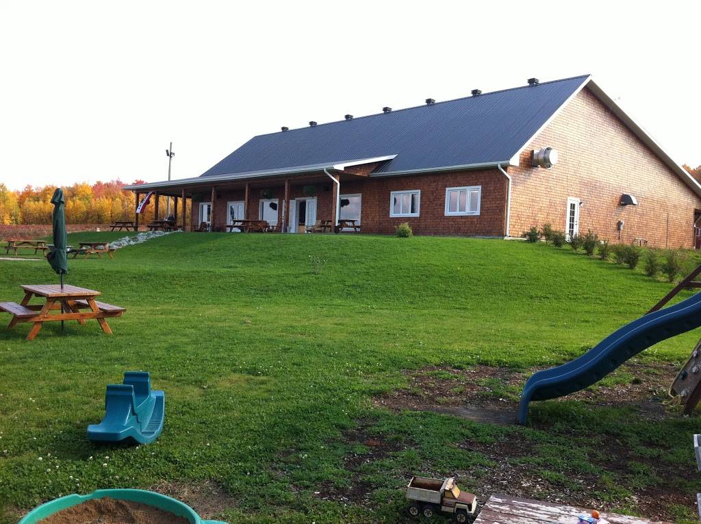 Le Pavillon Du Verger | restaurant | 2232 Montée Brooks, Franklin, QC J0S 1E0, Canada | 4508272742 OR +1 450-827-2742