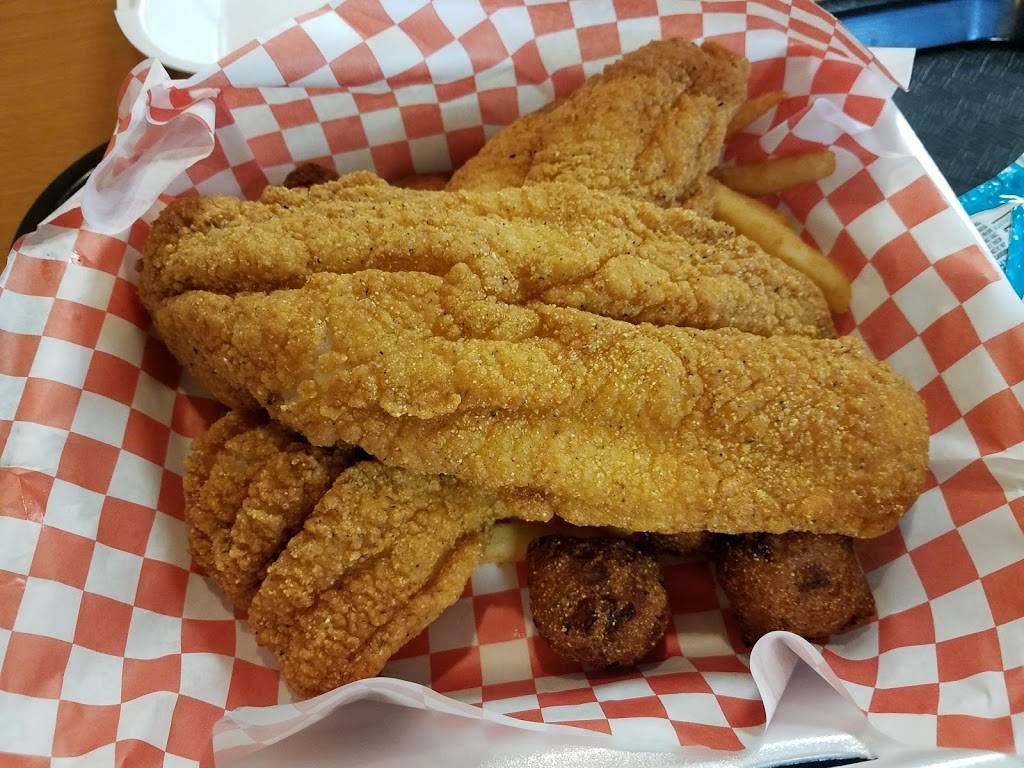 Sharks Seafood | restaurant | 3099 Breckenridge Ln Suite 101, Louisville, KY 40220, USA | 5024505775 OR +1 502-450-5775
