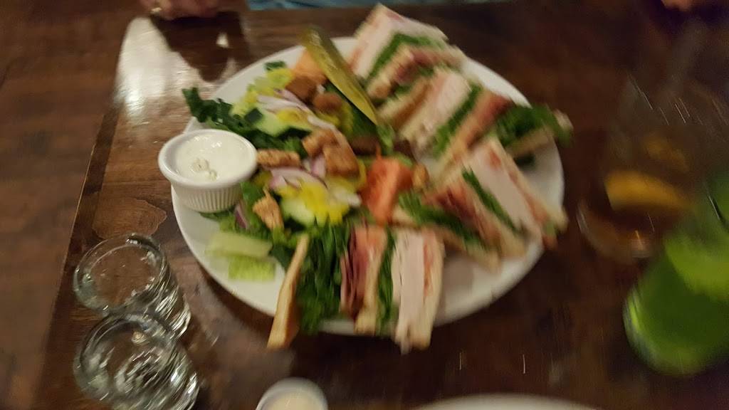 Brewsters Bar & Grill | restaurant | 201 4th St, Galt, CA 95632, USA | 2092517355 OR +1 209-251-7355