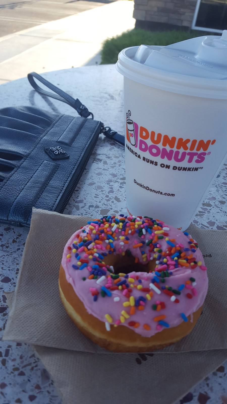 Dunkin | bakery | 5010 Foothills Blvd, Roseville, CA 95747, USA | 9167713801 OR +1 916-771-3801