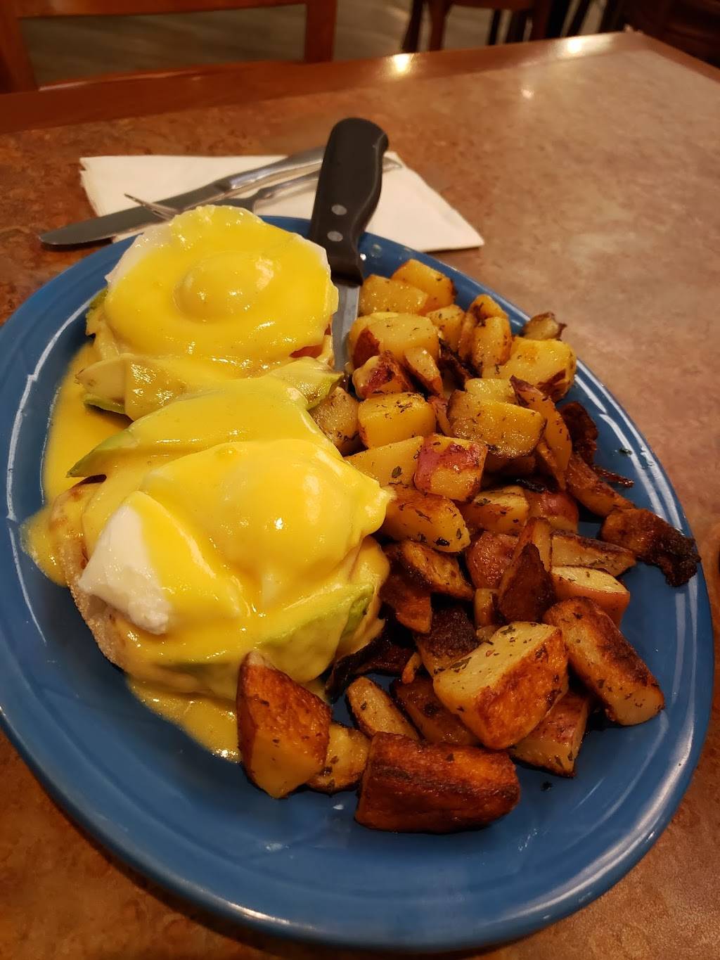 Biscuits Cafe | restaurant | 4200 Mercantile Dr #790, Lake Oswego, OR 97035, USA | 5033058058 OR +1 503-305-8058