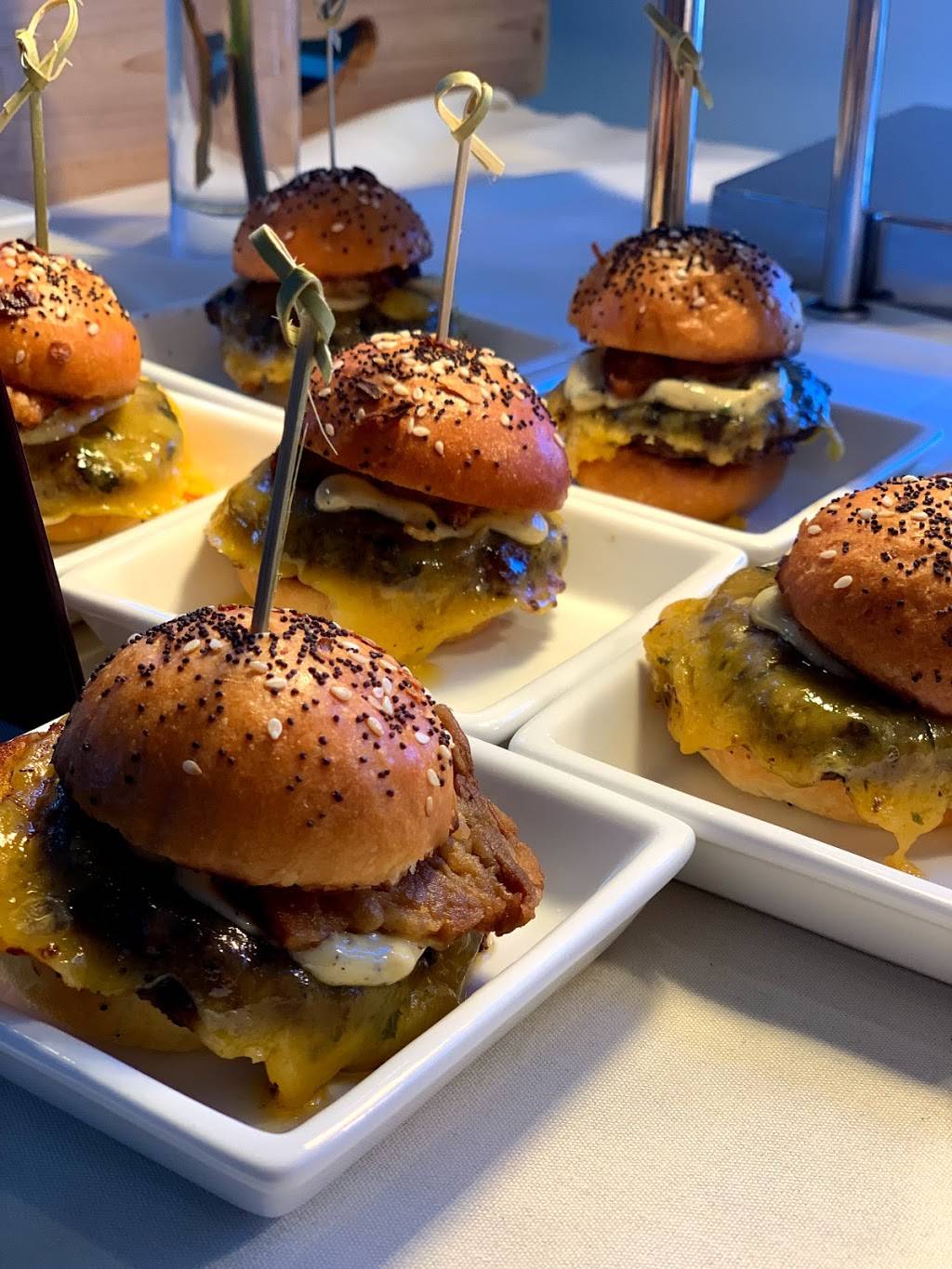 AND Fish Kitchen + Bar | restaurant | 1200 N Ocean Blvd, Pompano Beach, FL 33062, USA | 9549449515 OR +1 954-944-9515