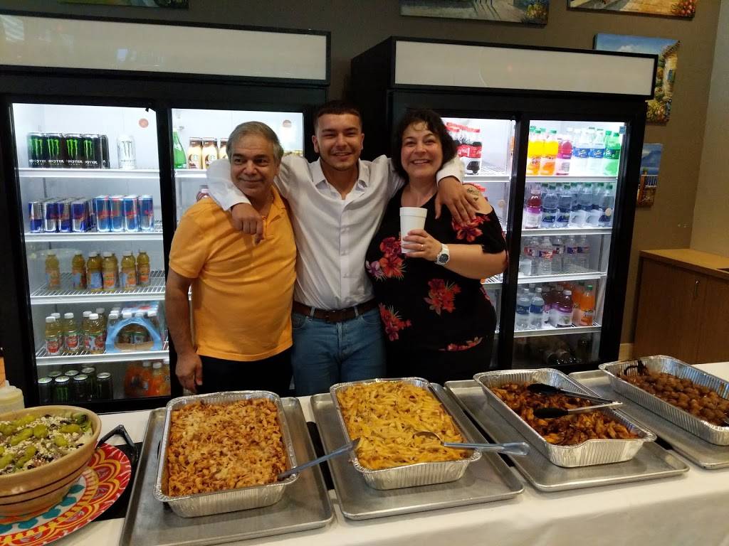 Stallas Greek Grill & Deli | restaurant | 10777 Northwest Fwy, Houston, TX 77092, USA | 7136886238 OR +1 713-688-6238