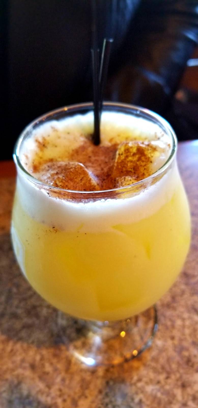 Crosstown Pub & Grill | restaurant | 3322, 140 E Chatham St, Cary, NC 27511, USA | 9196502853 OR +1 919-650-2853