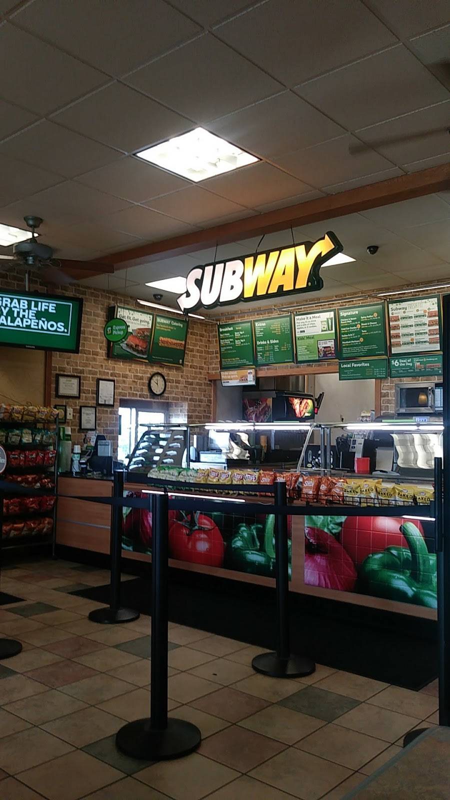Subway | restaurant | 6807 Lima Rd, Fort Wayne, IN 46818, USA | 2604898975 OR +1 260-489-8975