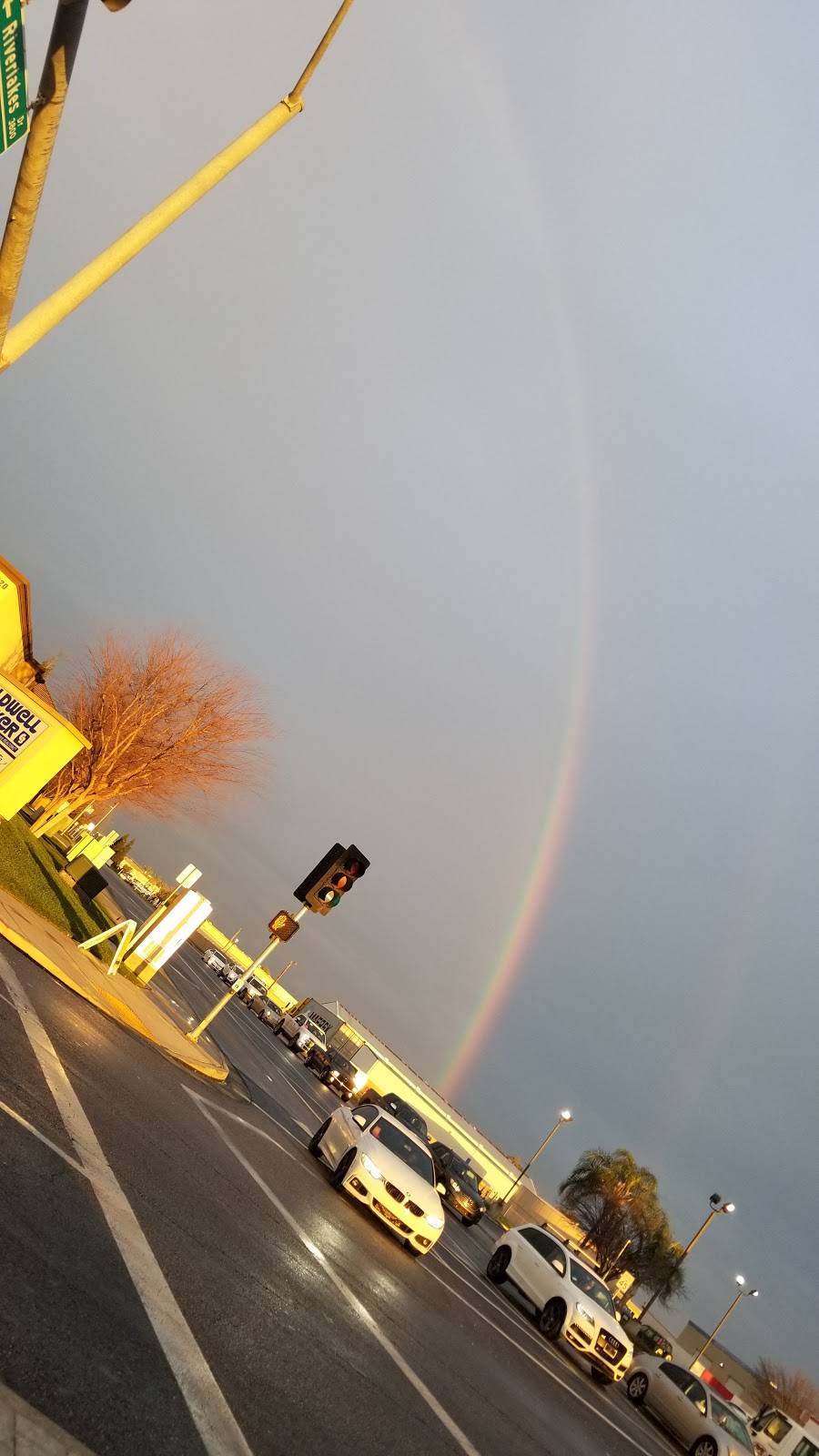 Wienerschnitzel | restaurant | 3748 Coffee Rd, Bakersfield, CA 93308, USA | 6615892855 OR +1 661-589-2855