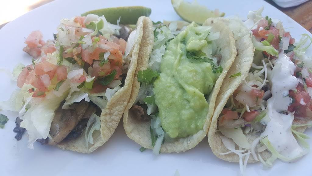 Tacos Mimi | restaurant | 4508 Cass St, San Diego, CA 92109, USA | 8582918619 OR +1 858-291-8619