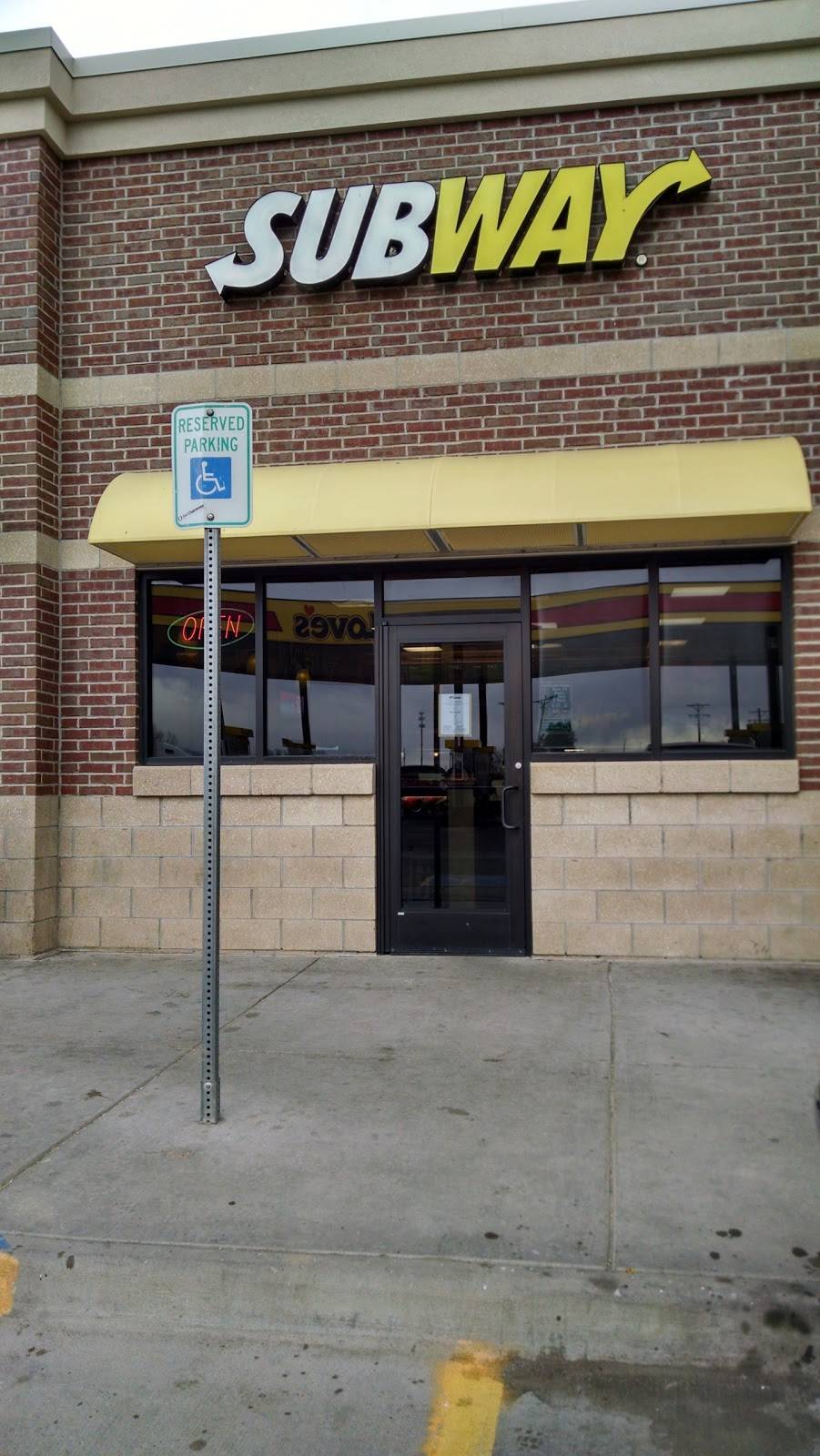 Subway | meal takeaway | 201 E Bison Hwy, Hudson, CO 80642, USA | 3035369900 OR +1 303-536-9900