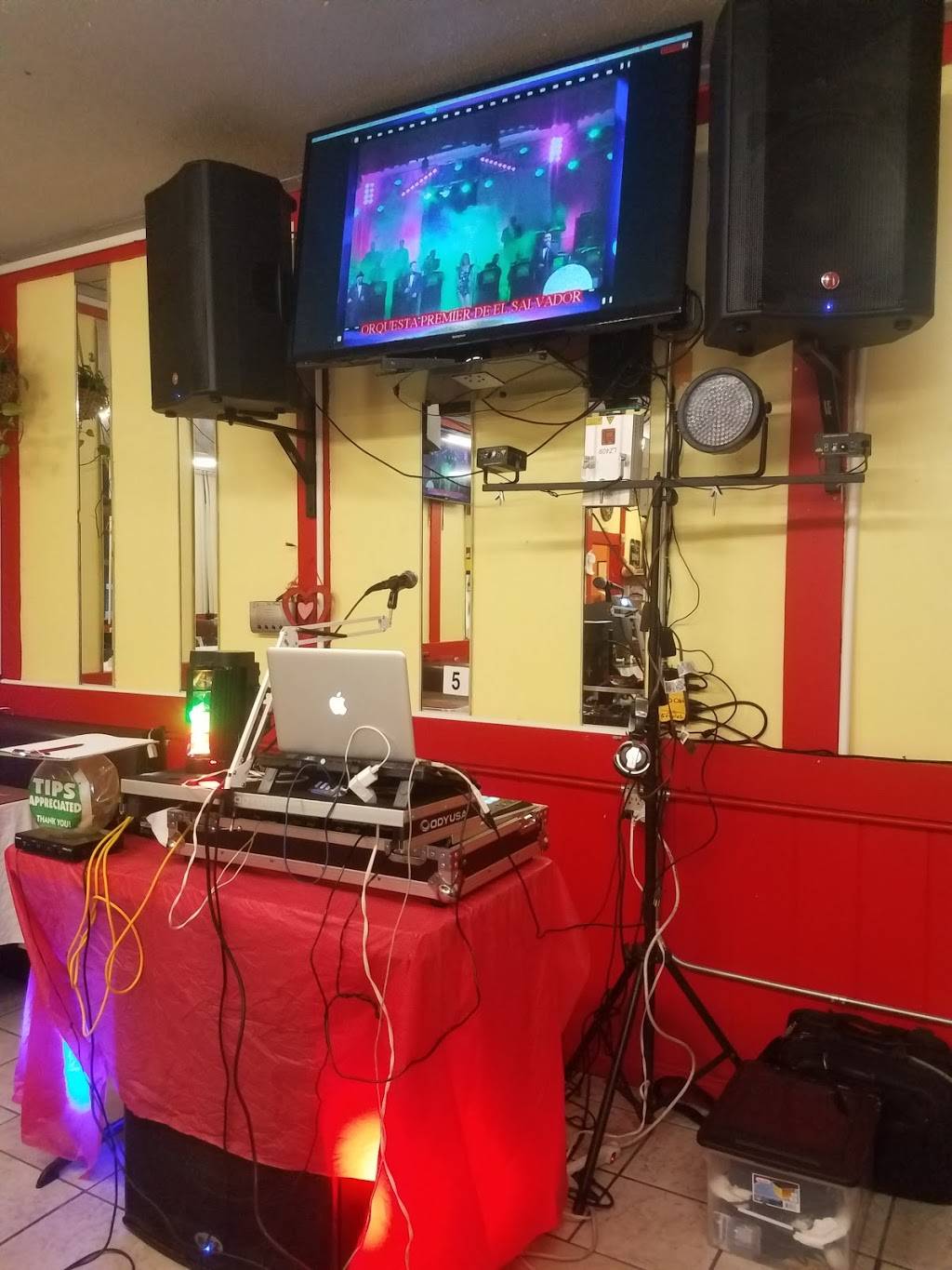 El Sabrosito Restaurant y Pupuseria | restaurant | 1232 S Glendale Ave B, Glendale, CA 91205, USA | 8186620727 OR +1 818-662-0727