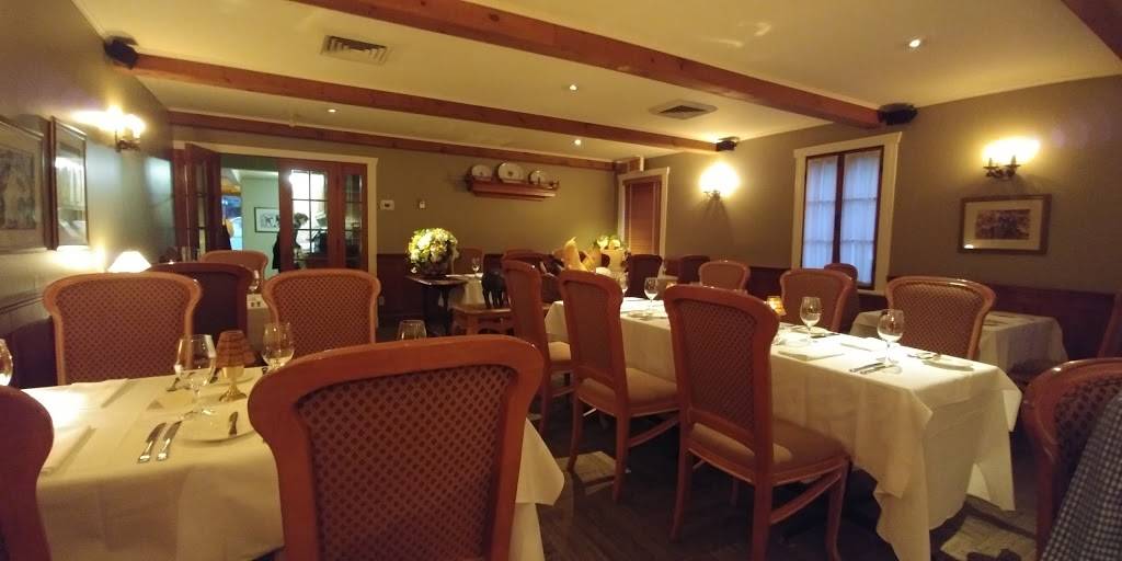 Le Mitoyen | restaurant | 652 Rue de la Place Publique, Laval, QC H7X 1G1, Canada | 4506892977 OR +1 450-689-2977