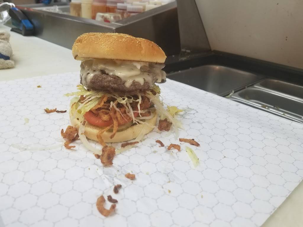 Brickhouse Burgers | restaurant | 8533 E Washington St, Chagrin Falls, OH 44023, USA | 4403843252 OR +1 440-384-3252