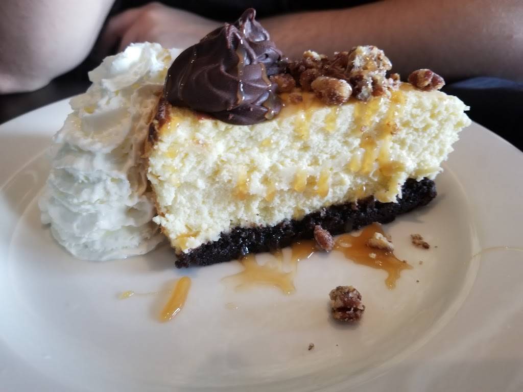 Johnnys Italian Steakhouse | restaurant | 33103 Hamilton Ct, Farmington Hills, MI 48334, USA | 2485161299 OR +1 248-516-1299