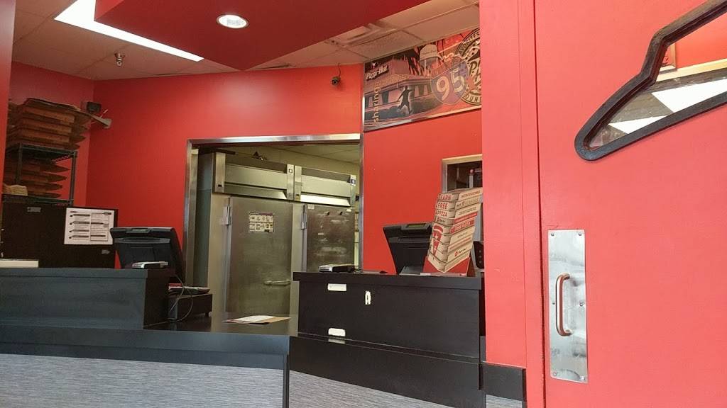 Pizza Hut | restaurant | 1500 Beville Rd Ste 102, Daytona Beach, FL 32114, USA | 3862390700 OR +1 386-239-0700