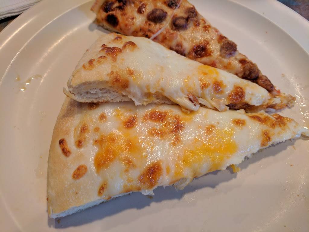 Kens Pizza | restaurant | 901 E 30th Ave, Hutchinson, KS 67502, USA | 6206699309 OR +1 620-669-9309