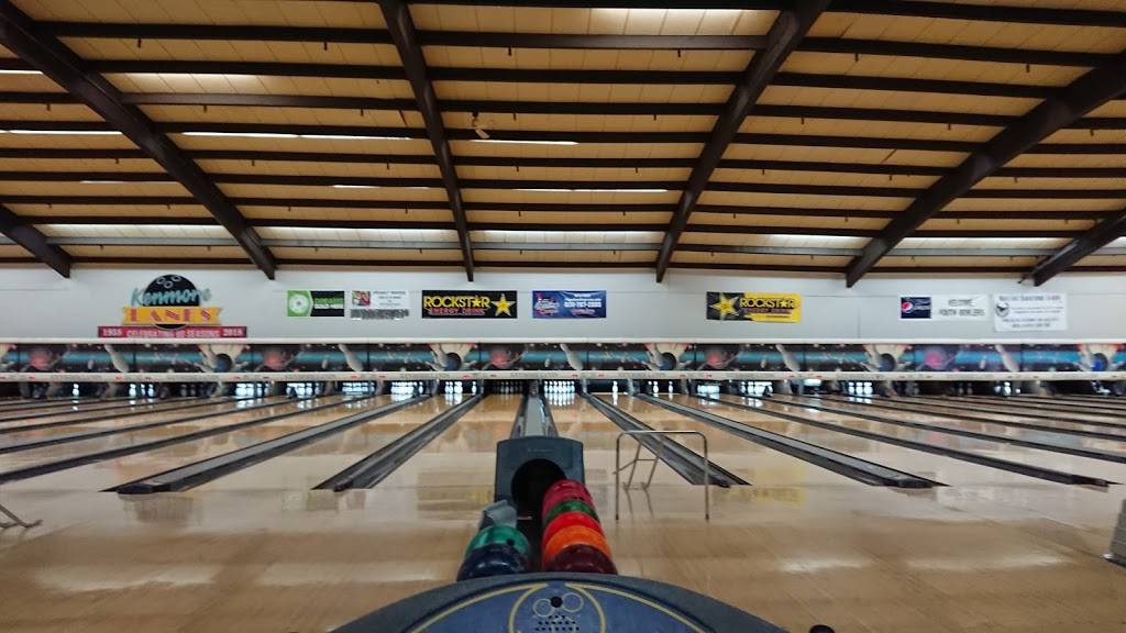 Kenmore Lanes | night club | 7638 NE Bothell Way, Kenmore, WA 98028, USA | 4254865555 OR +1 425-486-5555