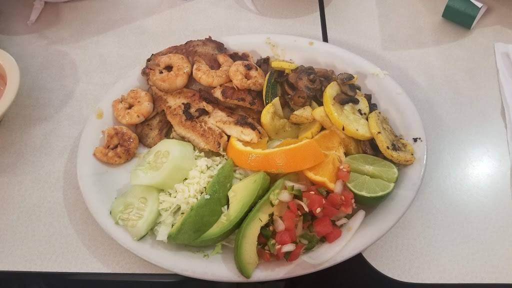 La Finca | restaurant | 1722 E Main St, Easley, SC 29640, USA | 8648557141 OR +1 864-855-7141