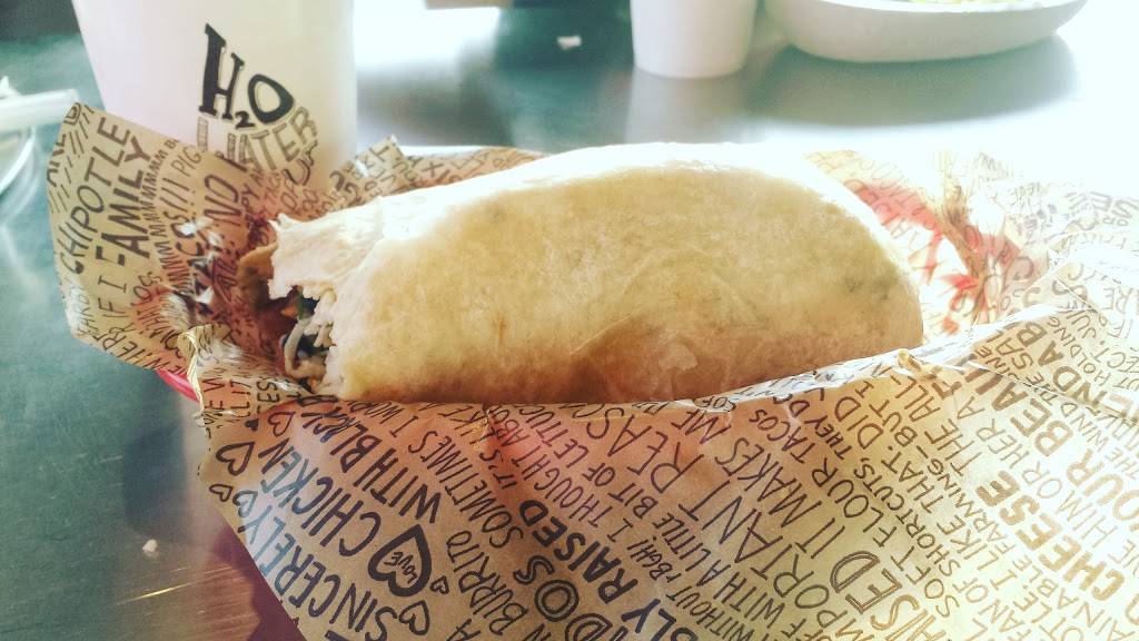 Chipotle Mexican Grill | restaurant | 338 E Rand Rd, Arlington Heights, IL 60004, USA | 8473928328 OR +1 847-392-8328