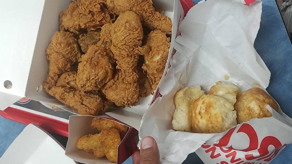 Churchs Chicken | restaurant | 5309 Nuckols Crossing Rd, Austin, TX 78744, USA | 5124629560 OR +1 512-462-9560