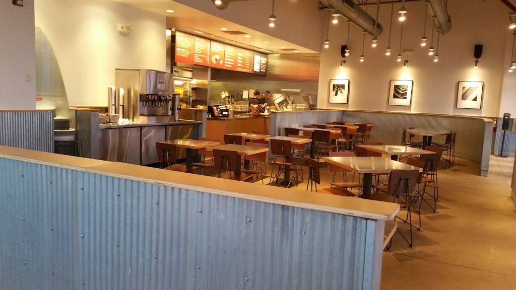 Chipotle Mexican Grill | restaurant | 6415 N Illinois St, Fairview Heights, IL 62208, USA | 6183986655 OR +1 618-398-6655