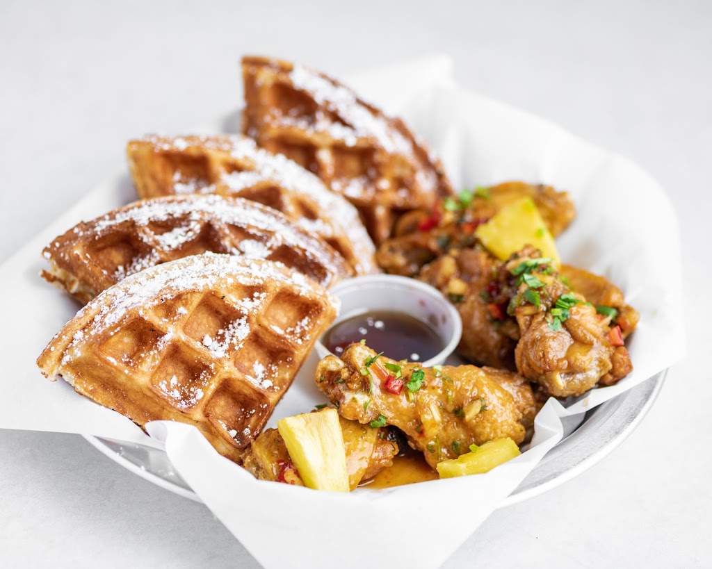 The Bomb Wings and Other Things | restaurant | 1310 Northpark Dr, Kingwood, TX 77339, USA | 2817477379 OR +1 281-747-7379