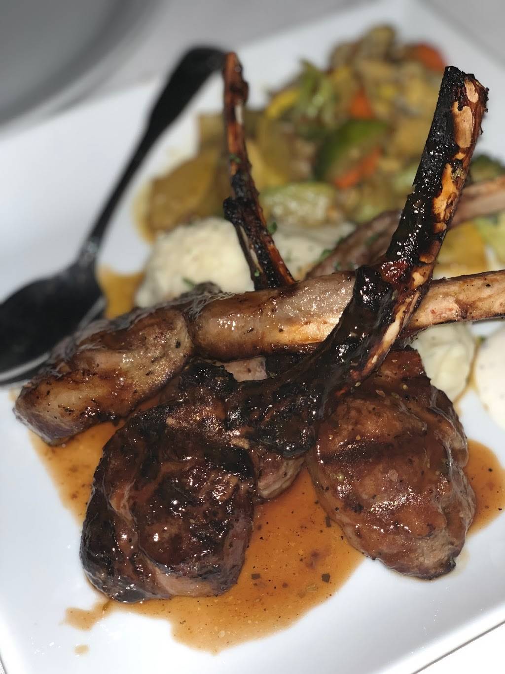 10 Degrees South | restaurant | 4183 Roswell Rd NE, Atlanta, GA 30342, USA | 4047058870 OR +1 404-705-8870