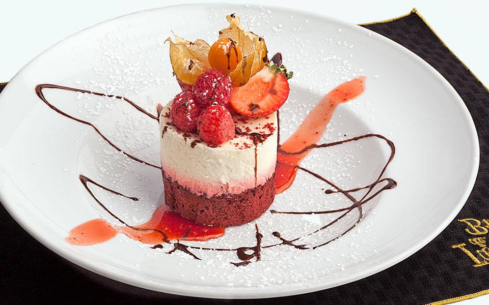 Ilhas De Bruma | restaurant | 1136 College St, Toronto, ON M6H 1B6, Canada | 4165382015 OR +1 416-538-2015