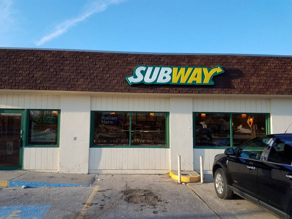 Subway | restaurant | 217 Central Ave W, Hampton, IA 50441, USA | 6414564000 OR +1 641-456-4000