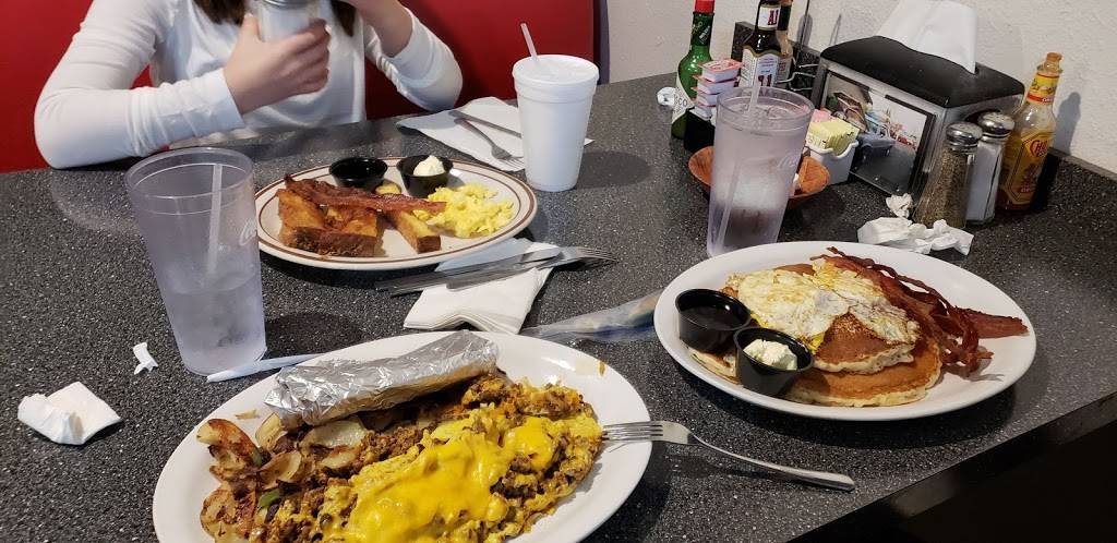 Hot Rod Diner | restaurant | 8155 Lander Ave, Hilmar, CA 95324, USA | 2096641022 OR +1 209-664-1022