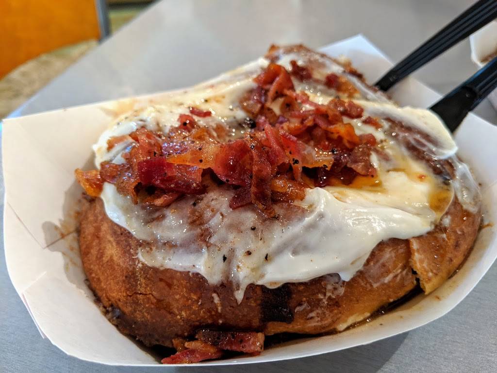 The Devine Cinnamon Roll Deli | restaurant | 2617 Devine St, Columbia, SC 29223, USA | 8034654947 OR +1 803-465-4947