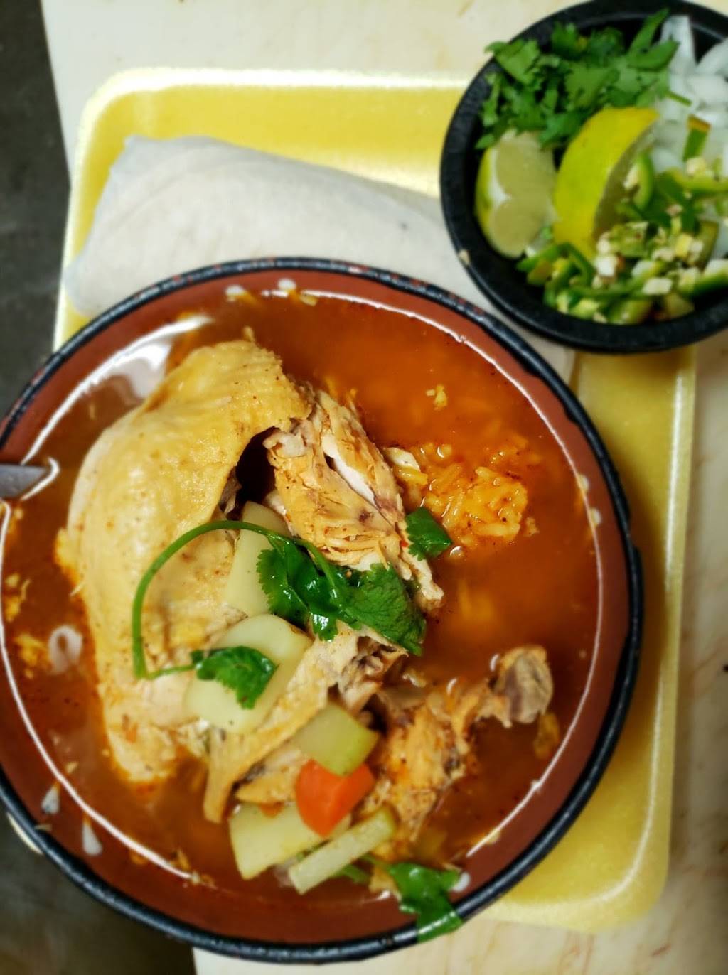 La Favorita | restaurant | 1700 E Grand Ave, Des Moines, IA 50316, USA | 5152626251 OR +1 515-262-6251