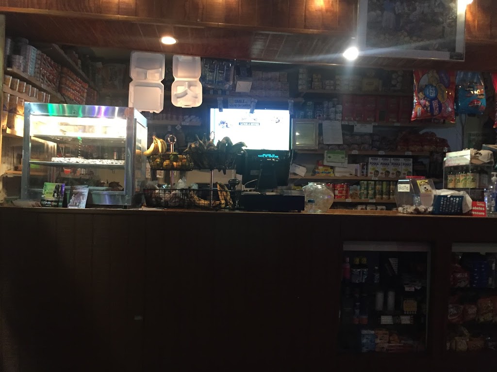 Taste Of Portland, Jamaican Restaurants | restaurant | 2469 W Pembroke Rd, Hollywood, FL 33020, USA | 7547777955 OR +1 754-777-7955