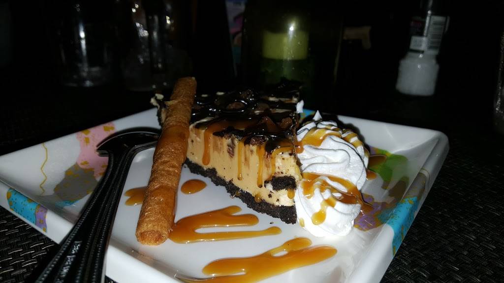 Snooks Bayside Restaurant & Grand Tiki | restaurant | 99470 Overseas Hwy, Key Largo, FL 33037, USA | 3054535004 OR +1 305-453-5004