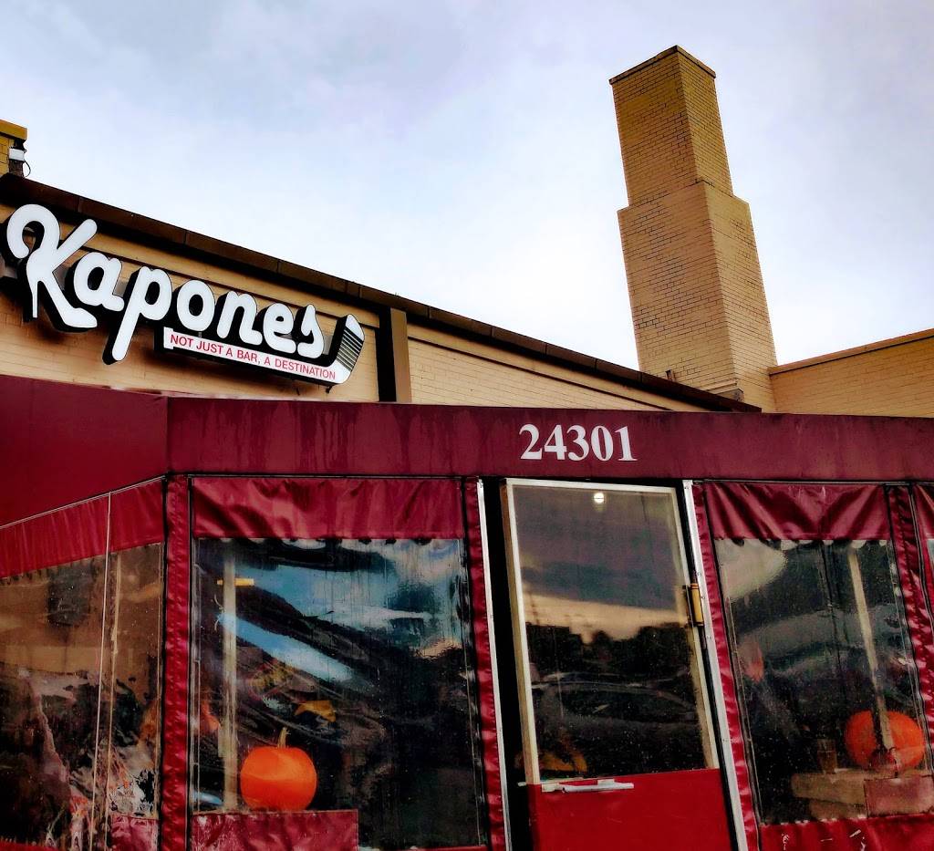 Kapones Sports Tavern | restaurant | 24301 Harper Ave, St Clair Shores, MI 48080, USA | 5862005242 OR +1 586-200-5242