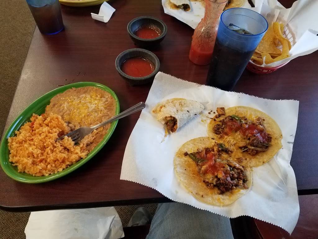 Dos Amigos | restaurant | 313 S Broadway Ave, Sterling, KS 67579, USA | 6202782220 OR +1 620-278-2220