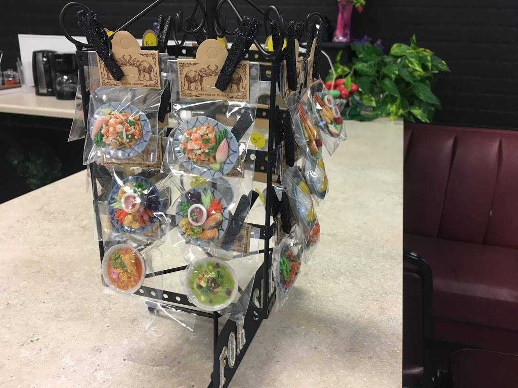 Simple Thai | restaurant | 3245 W Walton Blvd, Waterford Twp, MI 48329, USA | 2485997056 OR +1 248-599-7056