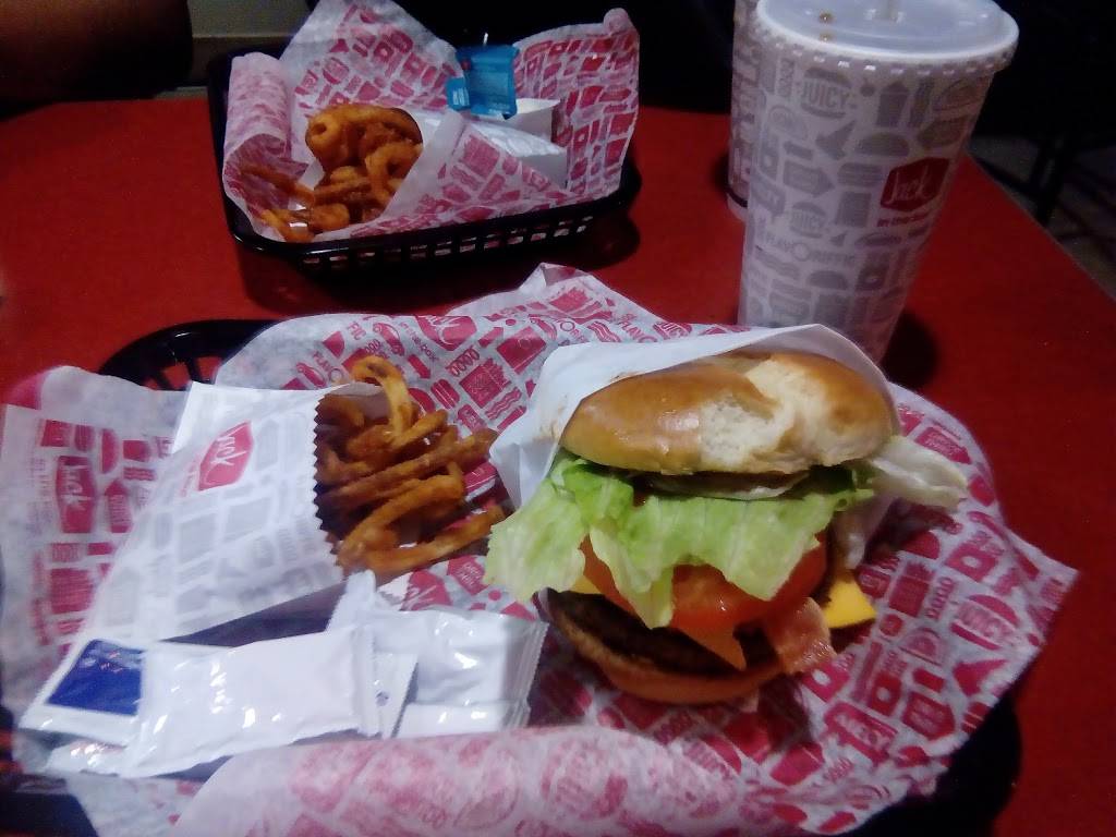 Jack in the Box | restaurant | 14050 N Stemmons Fwy, Farmers Branch, TX 75234, USA | 9722437979 OR +1 972-243-7979