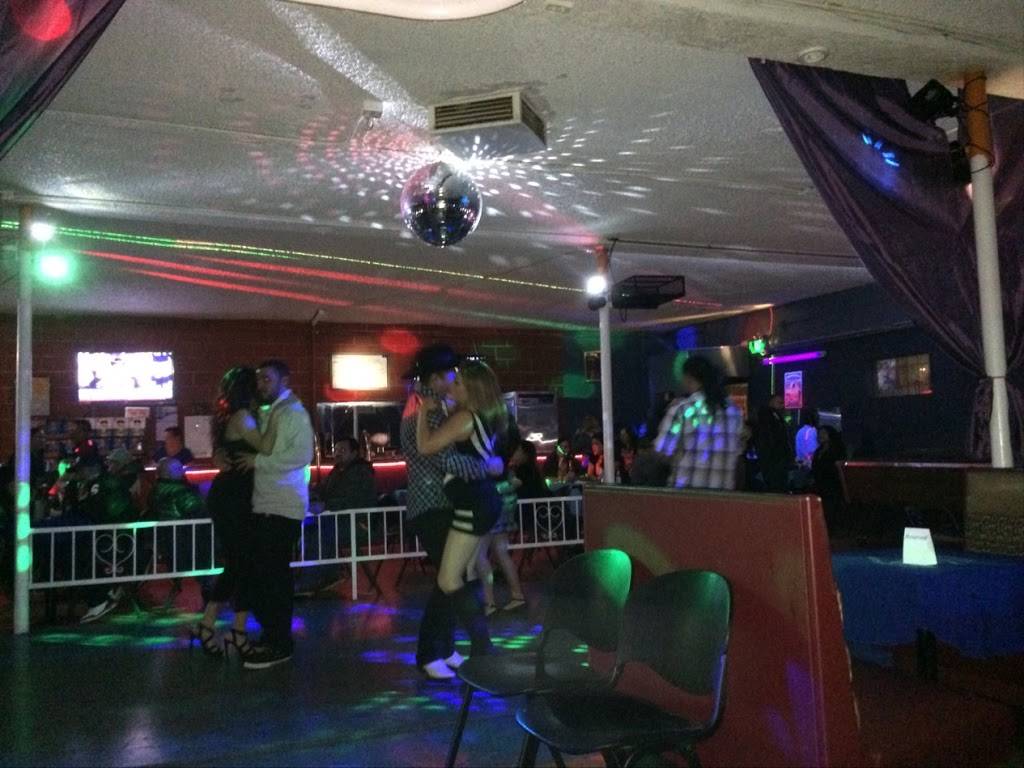 Guadalajara De Noche | restaurant | 1021 W El Segundo Blvd, Gardena, CA 90247, USA | 3236918732 OR +1 323-691-8732