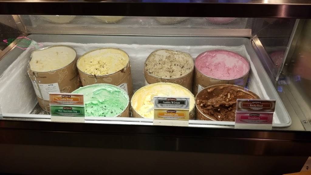 Cinemark Tinseltown USA and XD | meal takeaway | 1545 E Cheyenne Mountain Blvd, Colorado Springs, CO 80906, USA | 7195765082 OR +1 719-576-5082