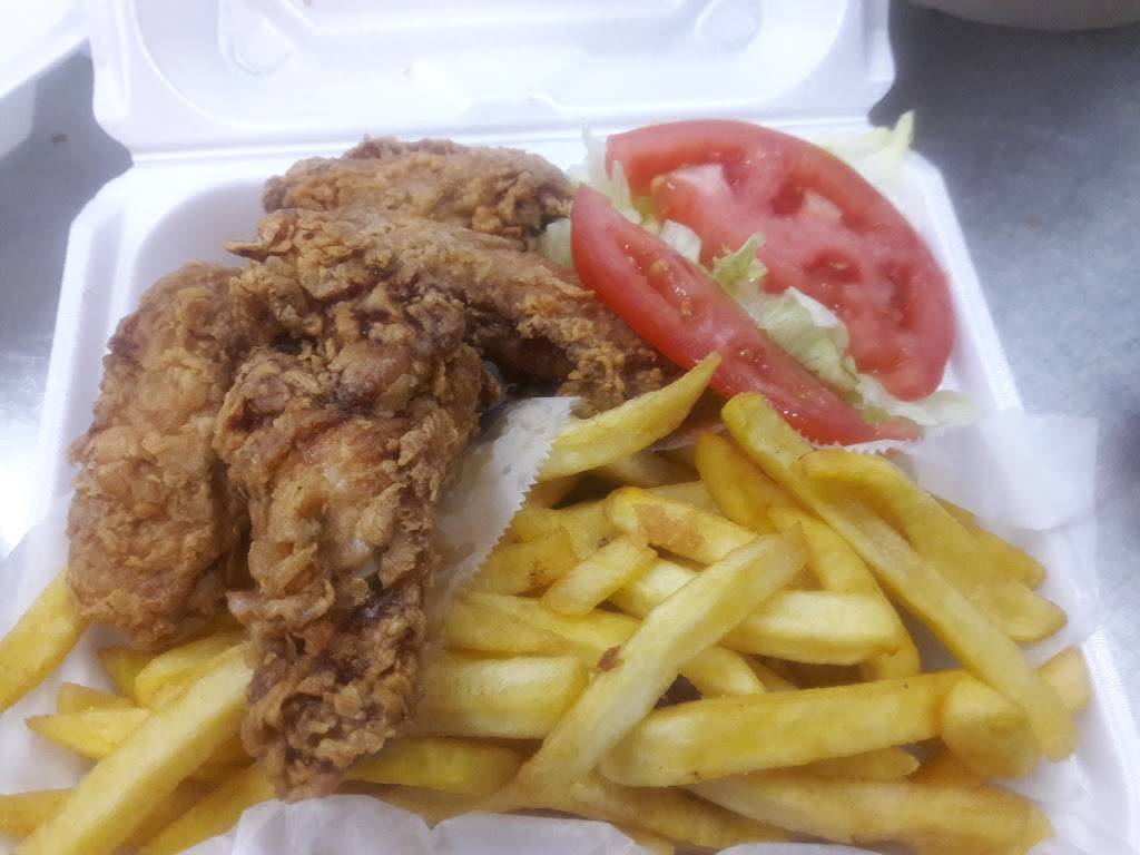 Nadine Vibes Kitchen & Sports Bar | restaurant | 6305 Miramar Pkwy, Miramar, FL 33023, USA | 7542632343 OR +1 754-263-2343