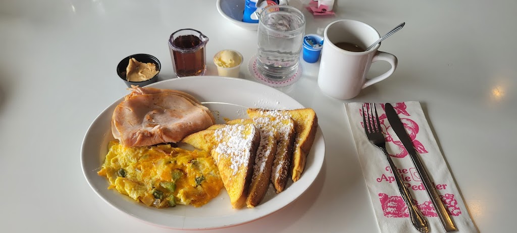 The Apple Peddler | restaurant | 540 US-20, Hines, OR 97738, USA | 5415732820 OR +1 541-573-2820