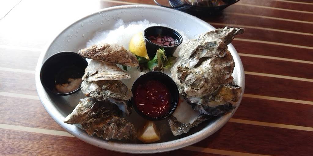 Bartletts Fish Camp | restaurant | 12 On the Lake, Michigan City, IN 46360, USA | 2198799544 OR +1 219-879-9544