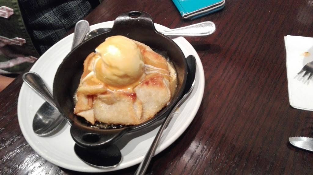 Carrabbas Italian Grill | restaurant | 6501 S Fry Rd Ste 600, Katy, TX 77494, USA | 2816651320 OR +1 281-665-1320