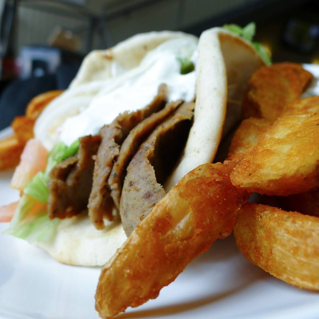 EuroGyro | restaurant | 13429 Madison Ave, Lakewood, OH 44107, USA | 4408570200 OR +1 440-857-0200