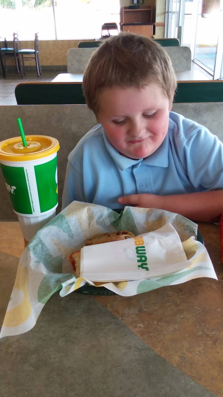 Subway | restaurant | 1333 S Valley Mills Dr Ste A University Centre, Waco, TX 76711, USA | 2547544500 OR +1 254-754-4500