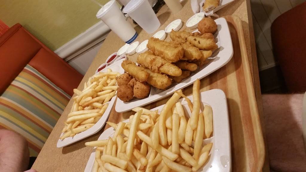 Captain Ds | restaurant | 2701 Broadway St, Anderson, IN 46012, USA | 7653564825 OR +1 765-356-4825