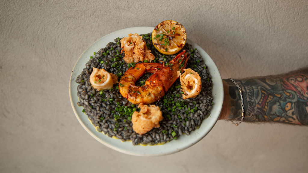 R40 | restaurant | 47-16 Vernon Blvd, Long Island City, NY 11101, USA | 7184409484 OR +1 718-440-9484