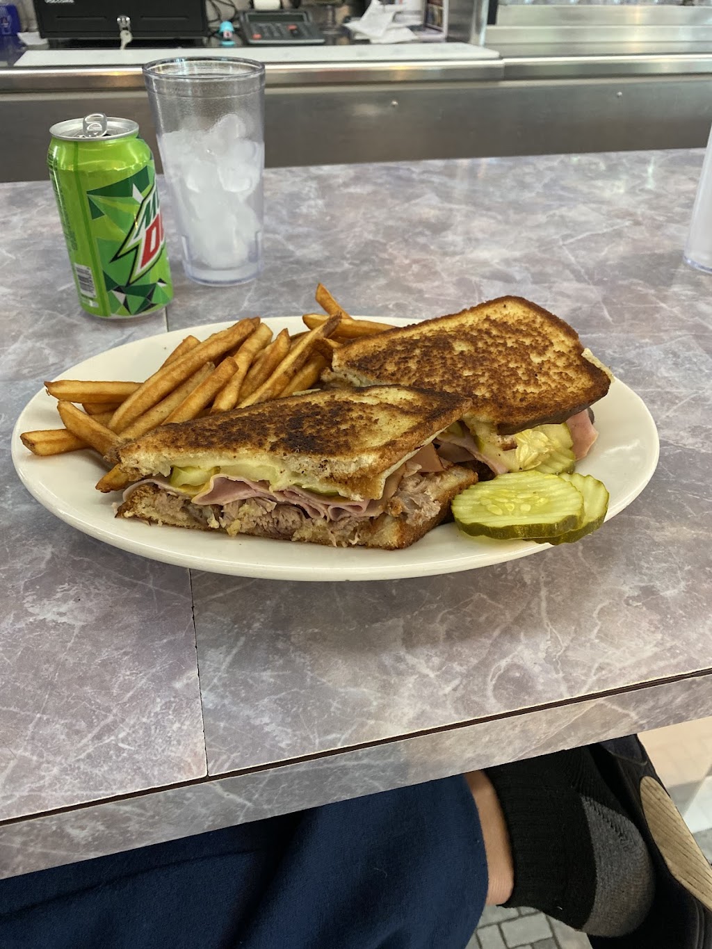 Prevo’s Restaurant | restaurant | 523 N Main St, Canastota, NY 13032, USA | 3158753202 OR +1 315-875-3202