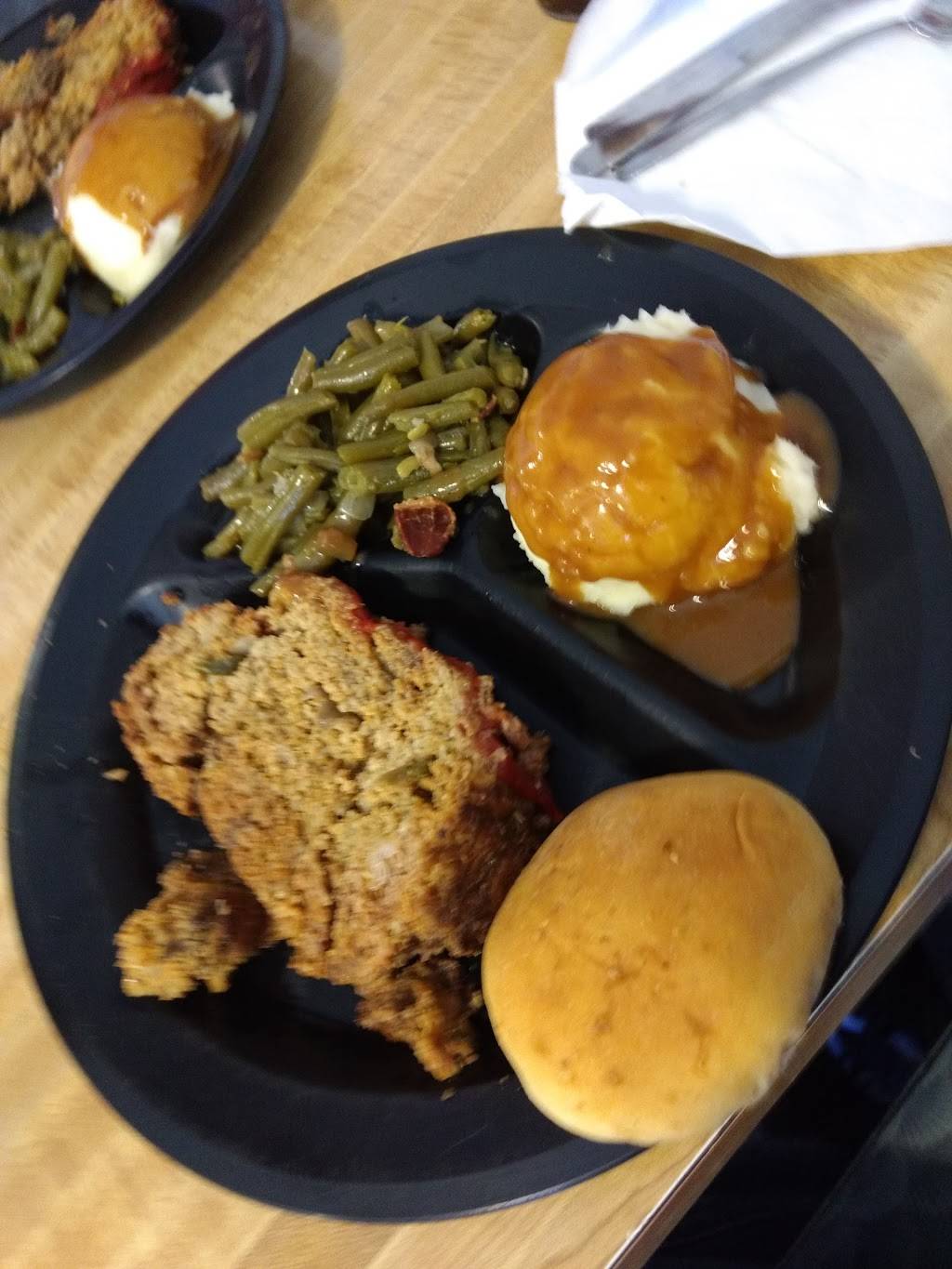 Iron Kettle | restaurant | 103 S Meridian St, Sulphur Springs, IN 47388, USA | 7655334744 OR +1 765-533-4744