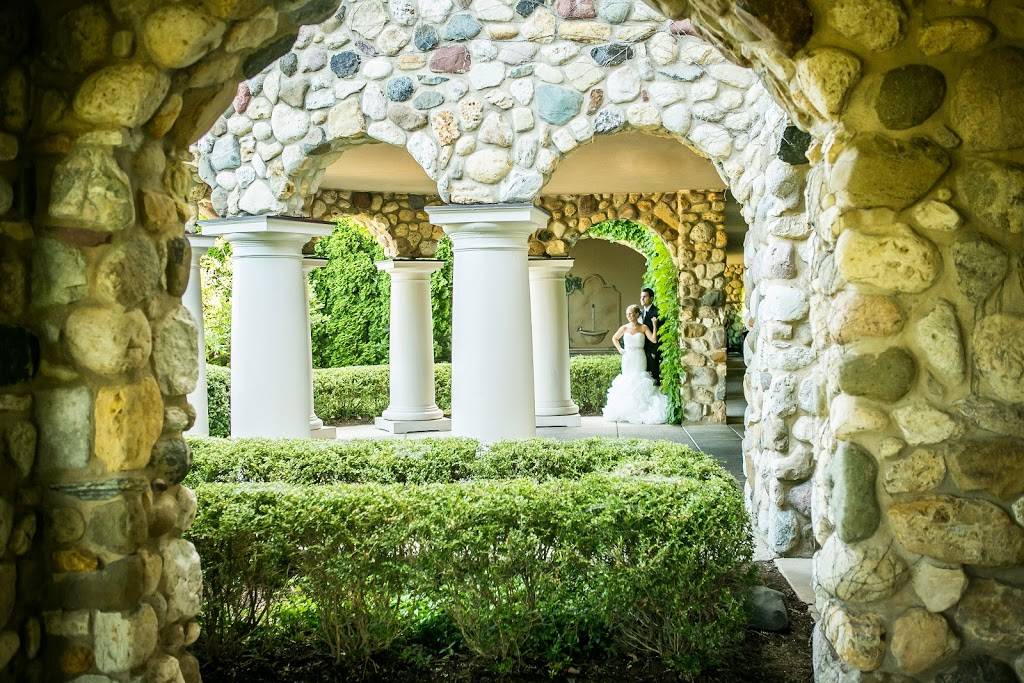 Boulder Ridge Country Club | restaurant | 350 Boulder Dr, Lake in the Hills, IL 60156, USA | 8478543010 OR +1 847-854-3010